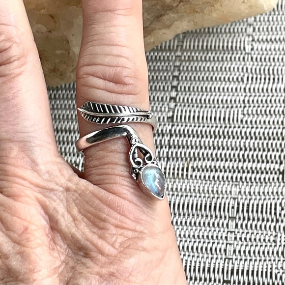 RAINBOW MOONSTONE 925 sterling snake bypass ring NWT - Picture 4 of 9